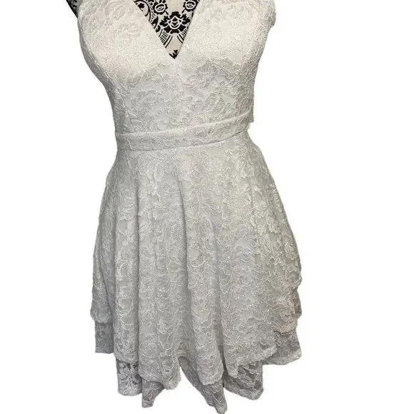 Emerald Sunday Glitter Lace Layered Hem Zippered Racerback Wedding Dress - Picture 6 of 10